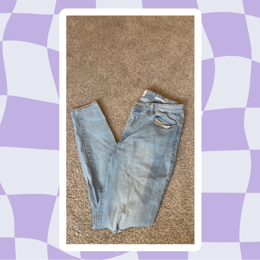 Women's Light Blue Distressed Skinny Jeans